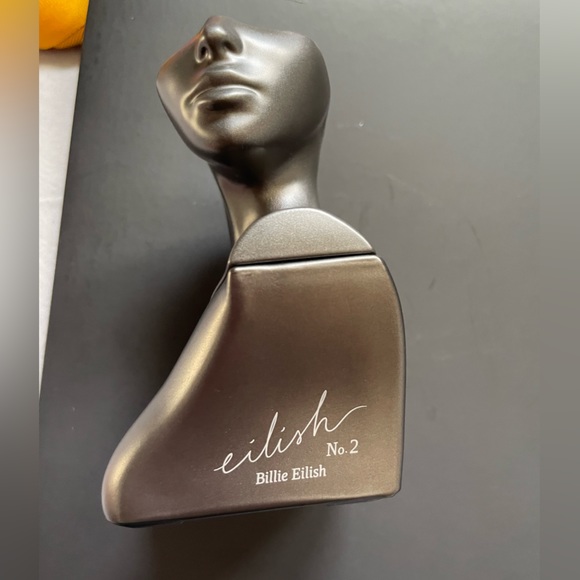 Eilish no.2 fragrance - Picture 4 of 5